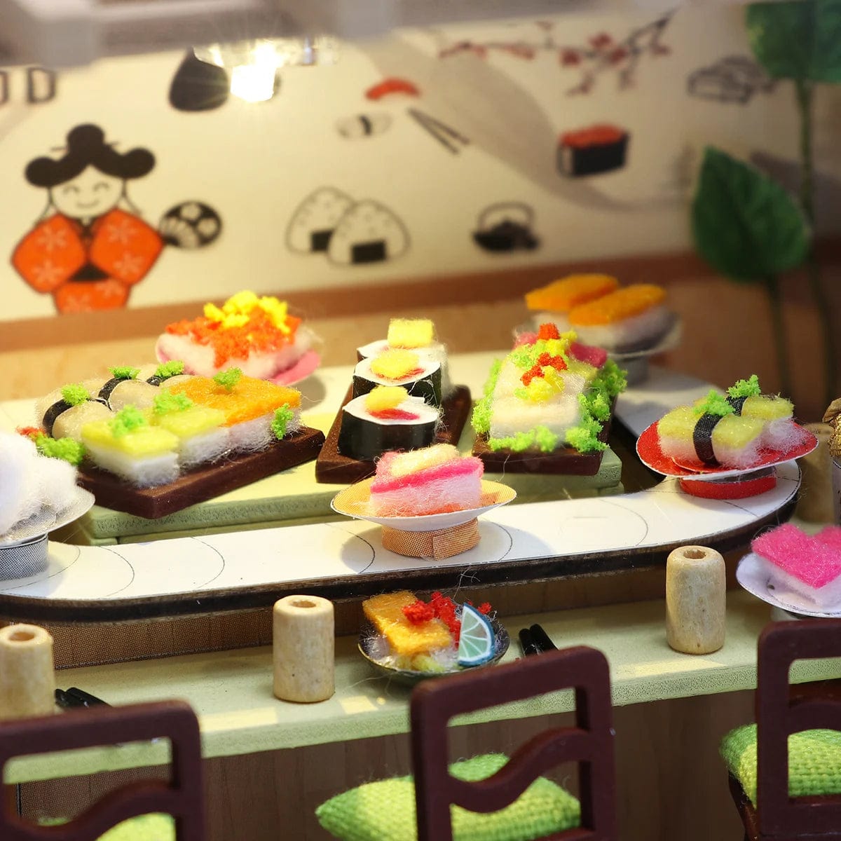 Pièces d'Exceptions Sushi Shop Doll House Mini DIY Kit Production Assembly Room Model Toys, Home Bedroom Decoration with Furniture, Wooden Crafts 3D